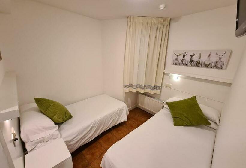 اتاق استاندارد, Jacobeo