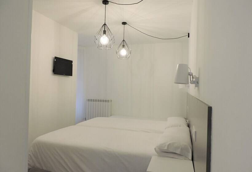 اتاق استاندارد, Jacobeo