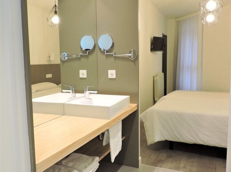 اتاق استاندارد, Jacobeo