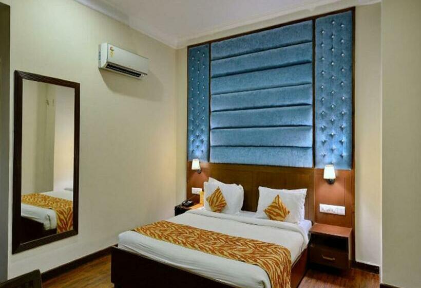 Номер Deluxe, Kohinoor Palace