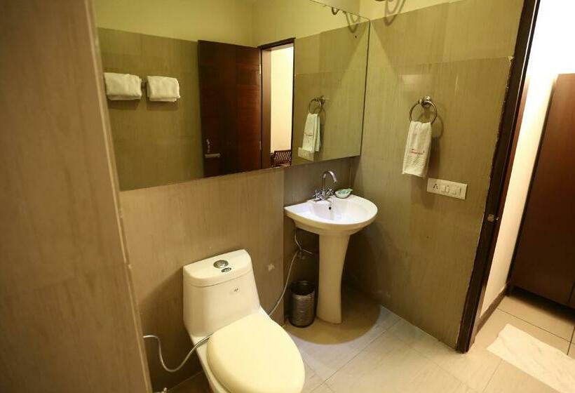 Номер Deluxe, Kohinoor Palace