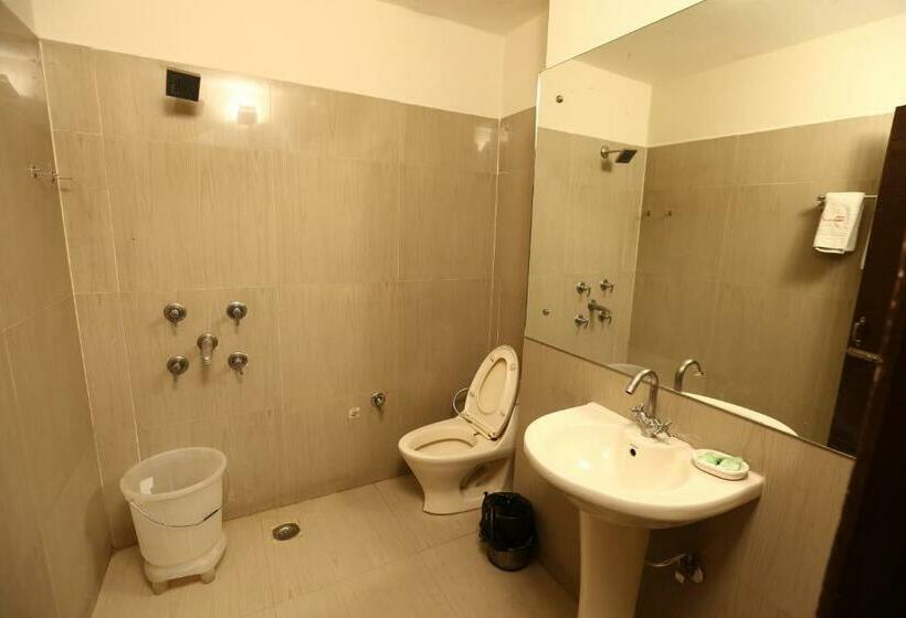 Номер Deluxe, Kohinoor Palace