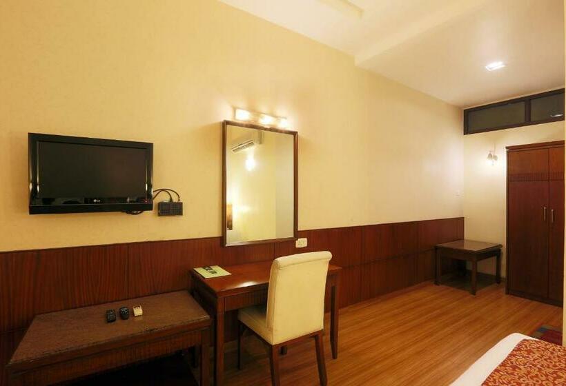 수피리어 패밀리 룸, Millennium