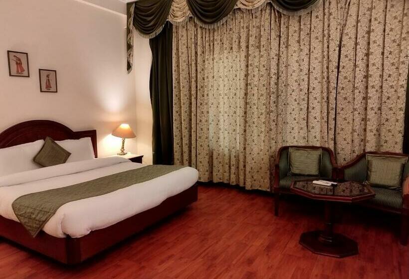 اتاق لوکس, Sepal