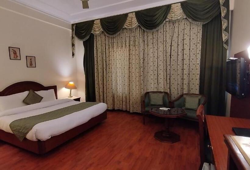 اتاق لوکس, Sepal