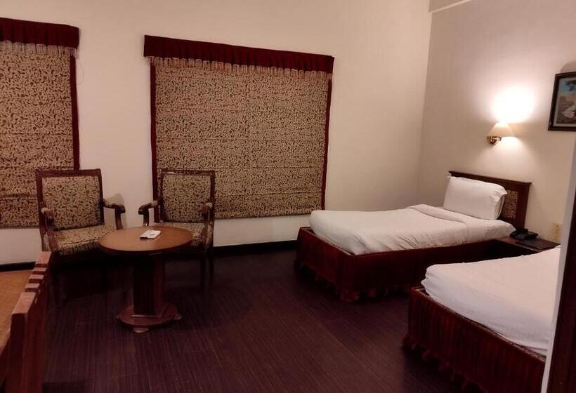 اتاق اجرایی, Sepal