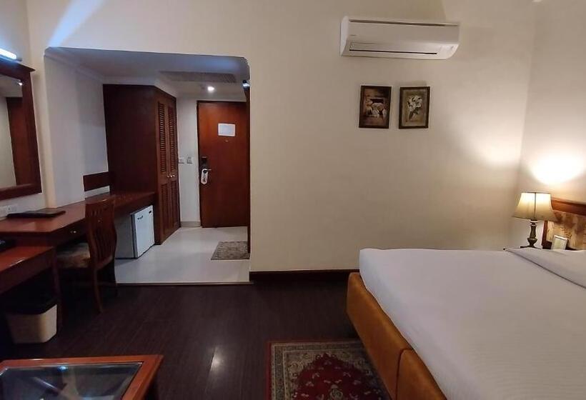 اتاق اجرایی, Sepal