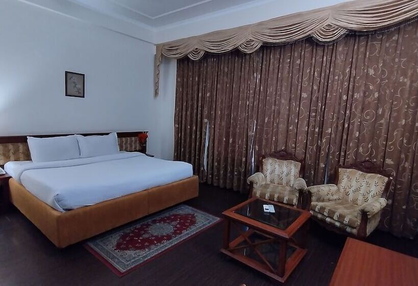 اتاق لوکس, Sepal