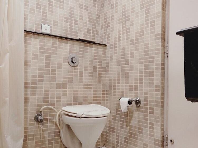 اتاق لوکس, Sepal