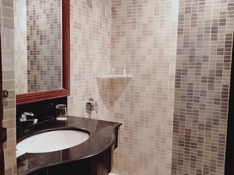 اتاق لوکس, Sepal