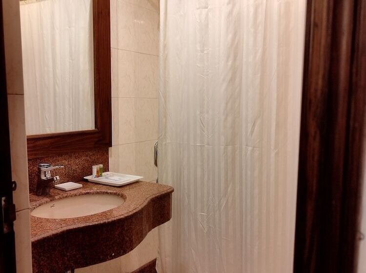 اتاق لوکس, Sepal