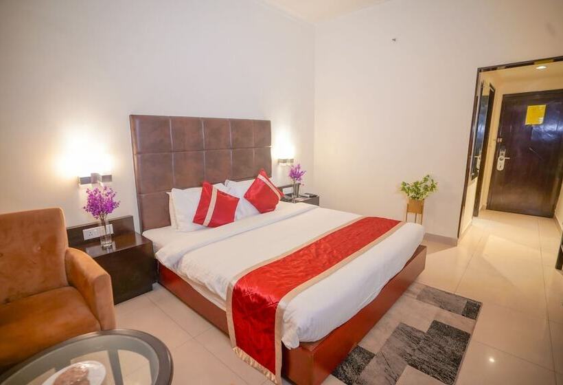 Economy-huone, Swarn Towers