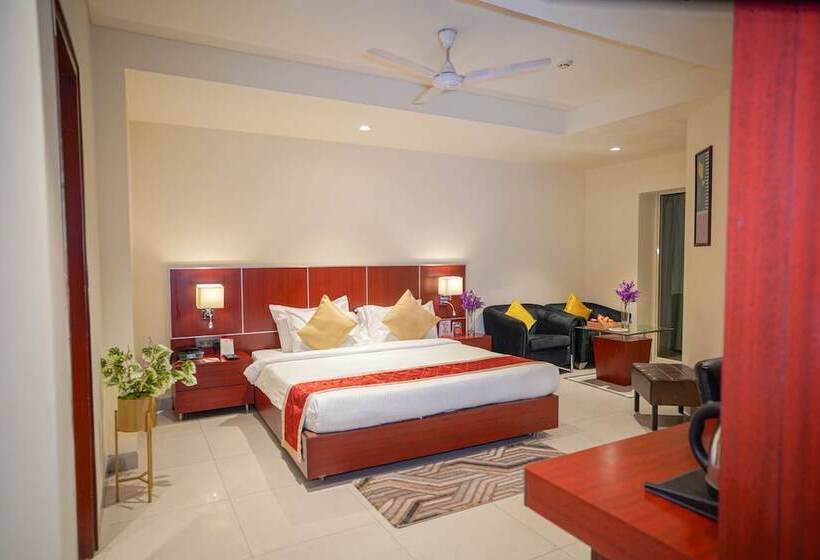 Deluxe-huone, Swarn Towers