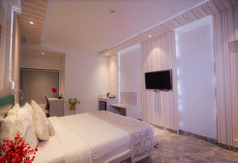 Standard-huone, Swarn Towers
