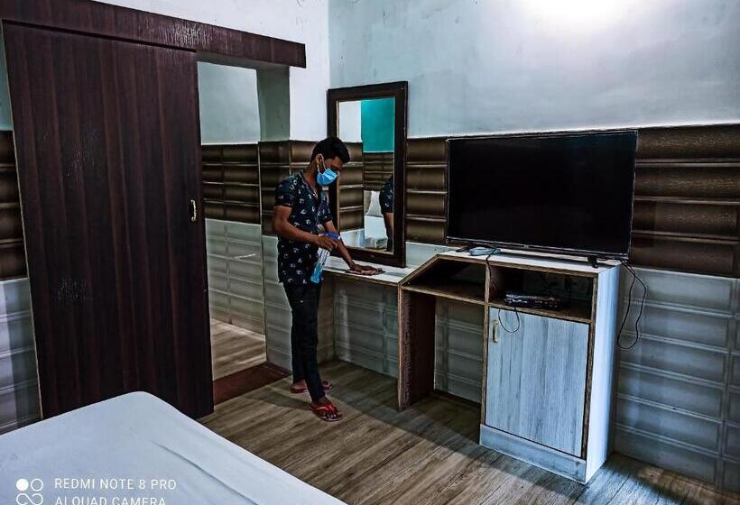 Familien Suite, Vijay