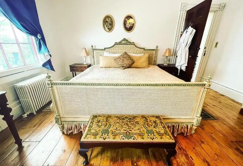 デラックススイート, The Borland House Inn