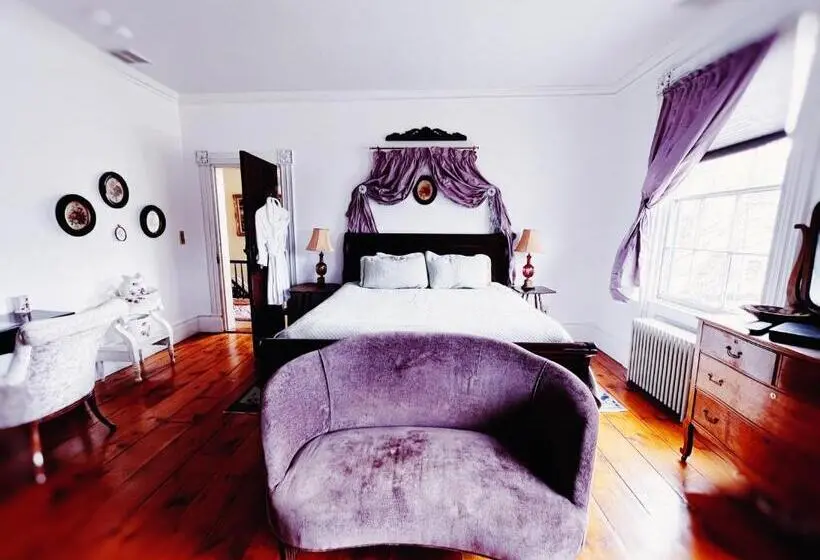 キングサイズベッドのデラックススイート, The Borland House Inn