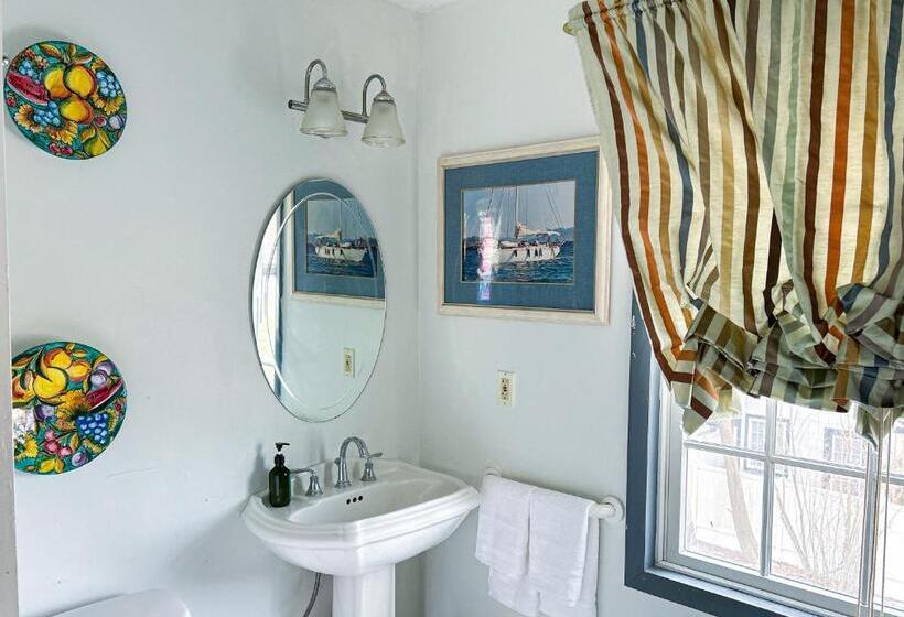 庭の見えるジュニアスイート, The Borland House Inn