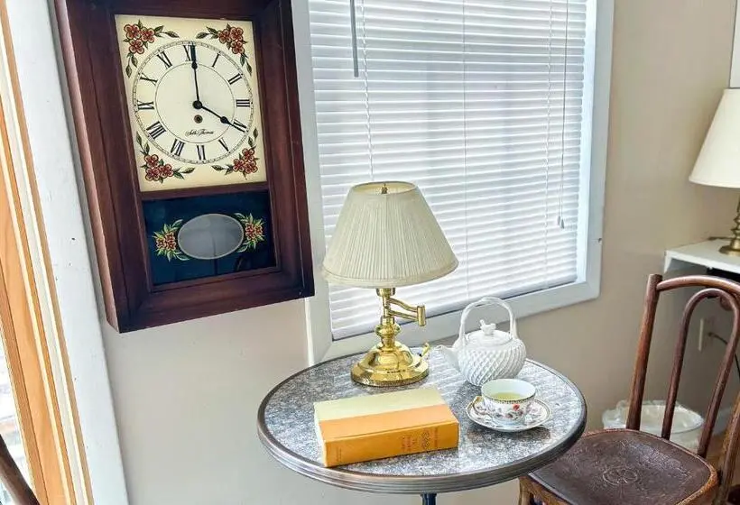庭の見えるジュニアスイート, The Borland House Inn
