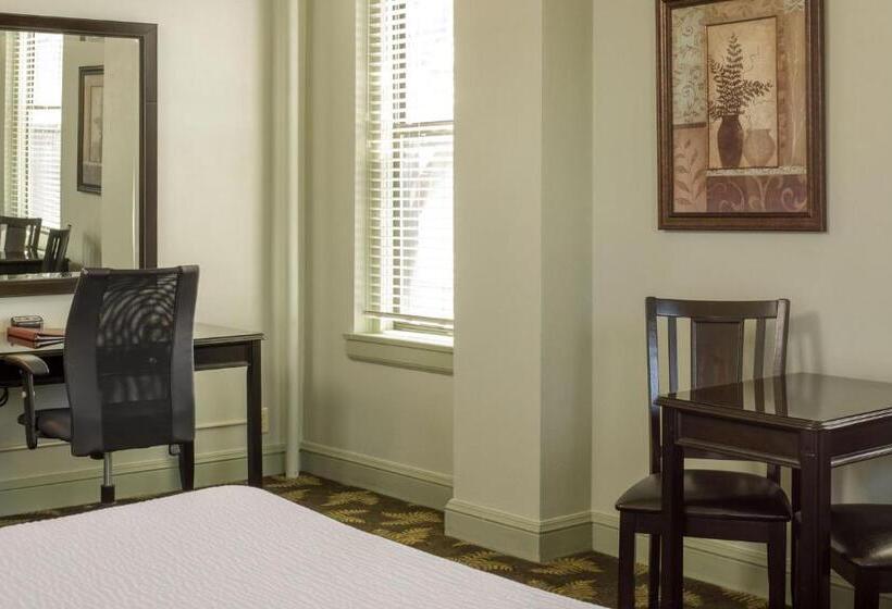 חדר סטנדרט עם מיטת קינג, Finlen Hotel And Motor Inn