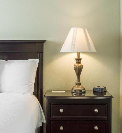 חדר סטנדרט עם מיטת קינג, Finlen Hotel And Motor Inn