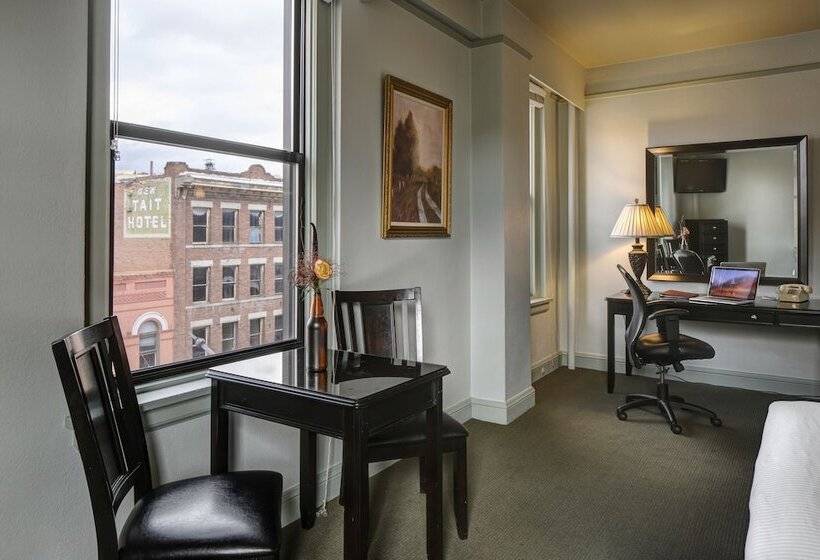 סוויטה, Finlen Hotel And Motor Inn