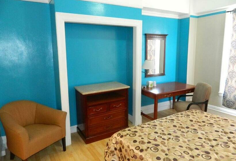 Quarto Estandar, Admiral