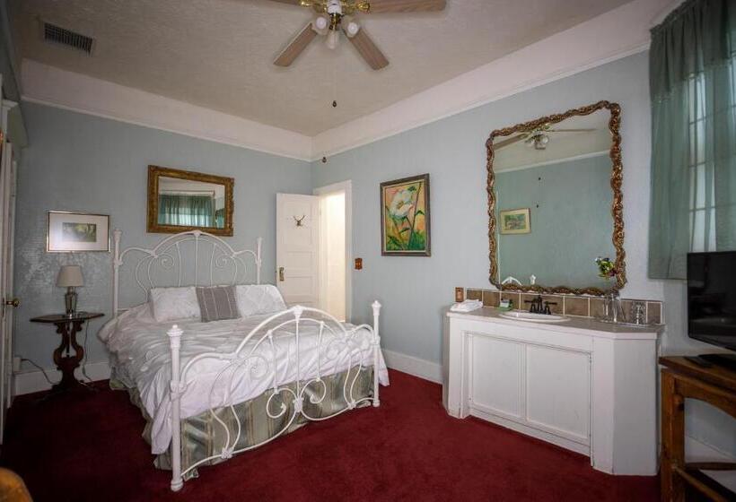 غرفة إقتصادية, Bisbee Grand