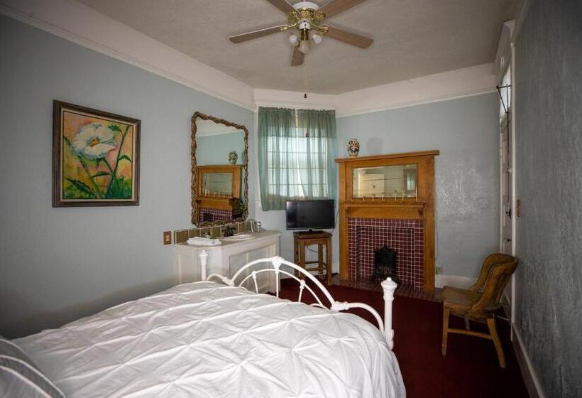 غرفة إقتصادية, Bisbee Grand