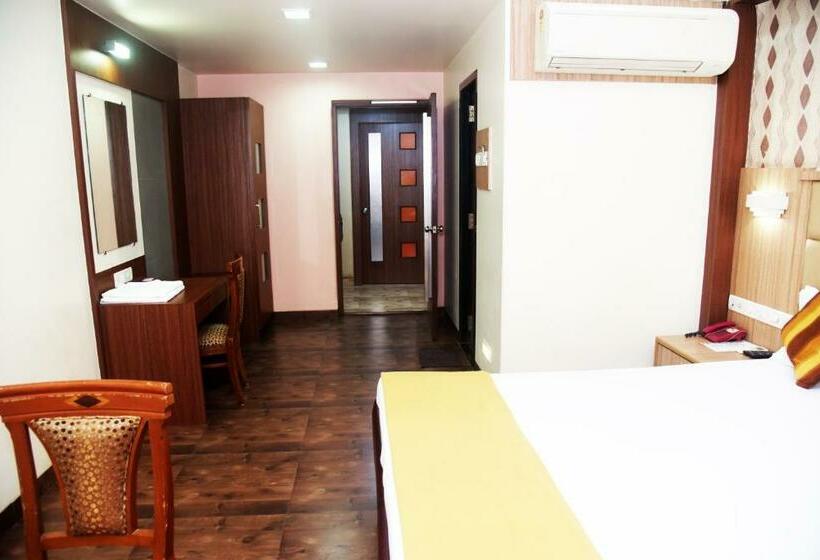 豪华房间, Indiana Inn