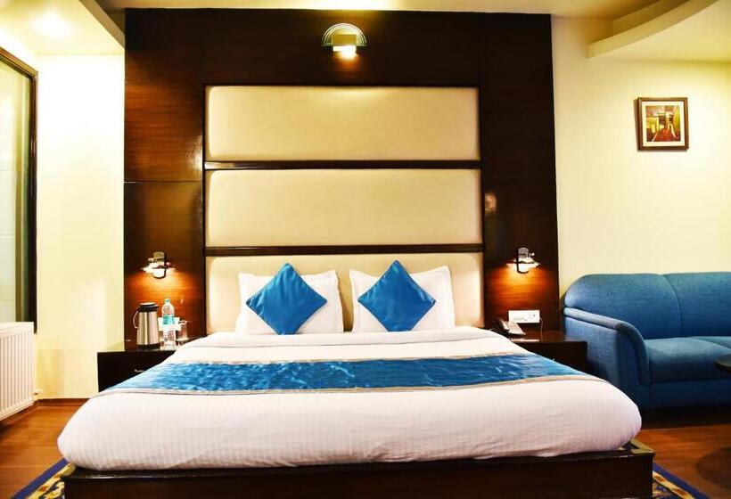 اتاق لوکس, Indraprastha Resort Dalhousie