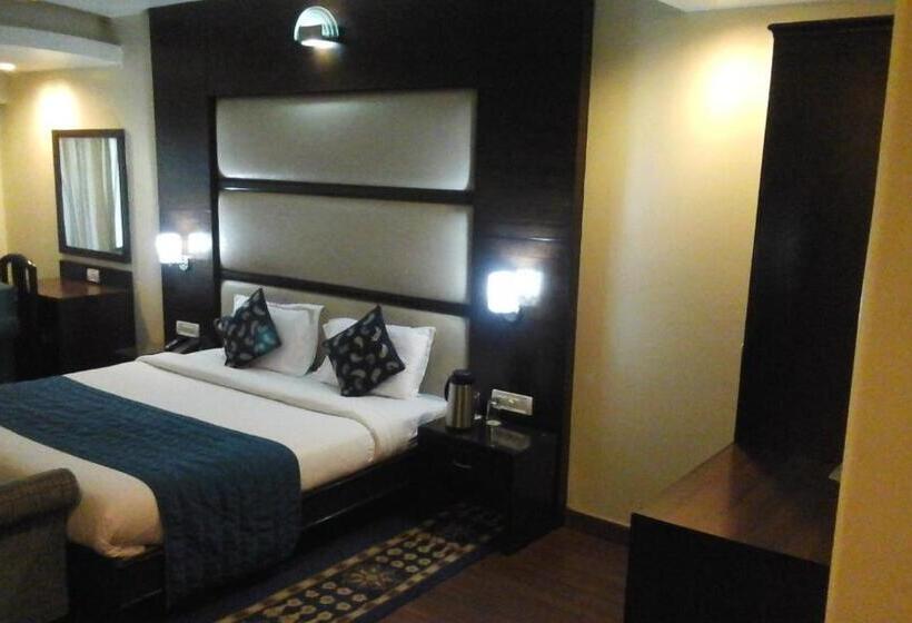 اتاق لوکس, Indraprastha Resort Dalhousie