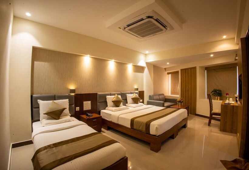 Номер Deluxe, Metro Plaza Hotel By Rak Rooms, Mangaluru