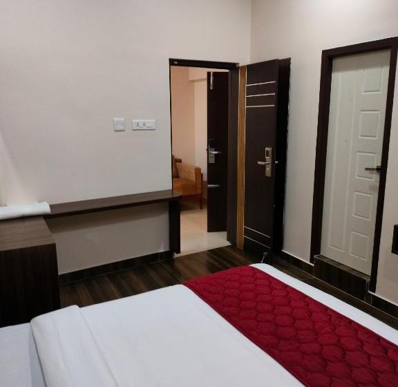 家庭套房, Sivamurugan Hotels