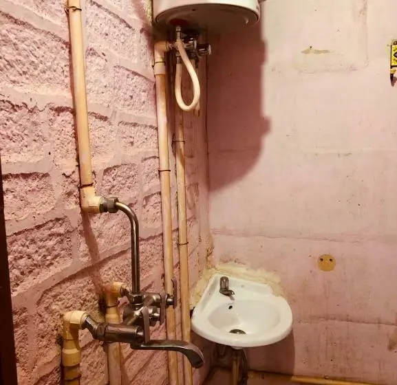 اتاق استاندارد با چشم‌انداز دریاچه, Surja Guest House