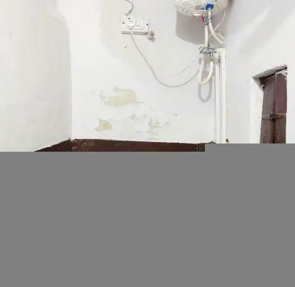 اتاق استاندارد با چشم‌انداز دریاچه, Surja Guest House