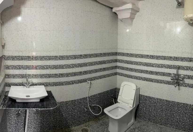 اتاق استاندارد, Surja Guest House