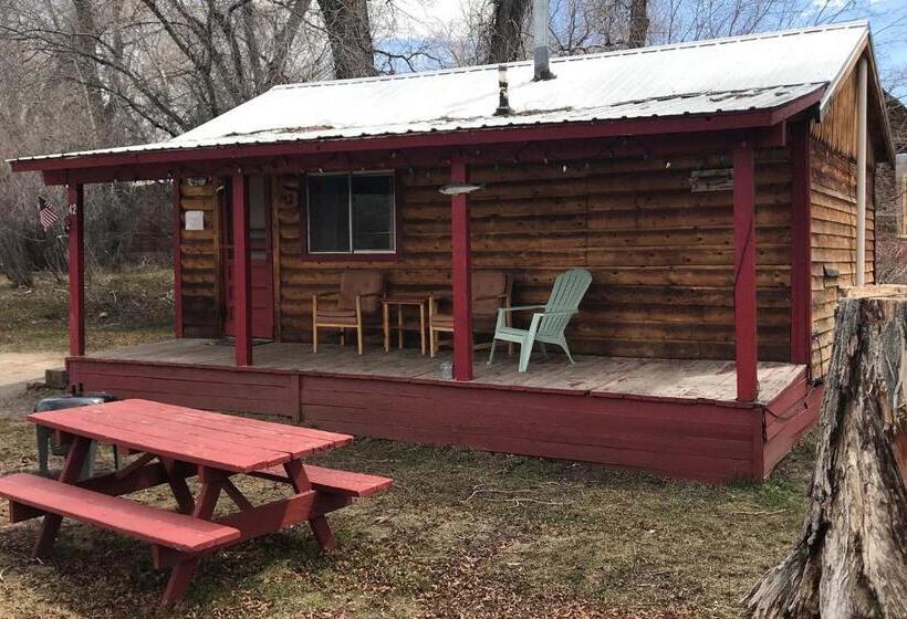 Хижина, Elkhorn Lodge