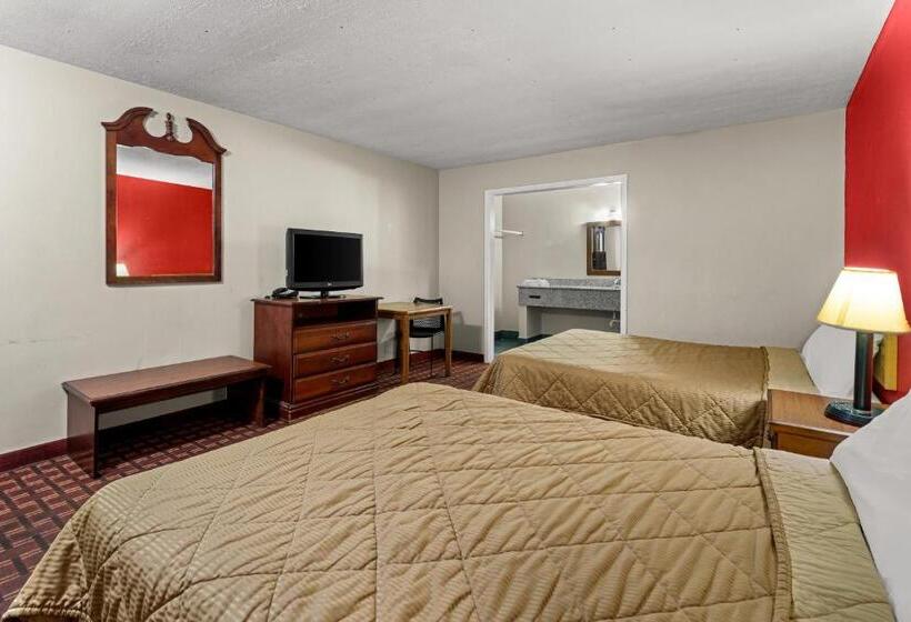 带2个双人床的标准工作室, Rodeway Inn