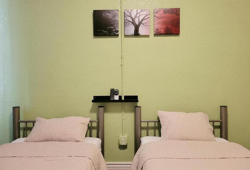 Quarto standard, Orange Village Hostel