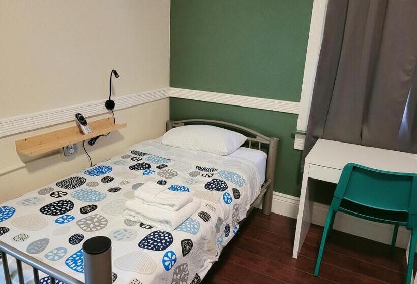 غرفة قياسية ثلاثية حمام مشترك, Orange Village Hostel