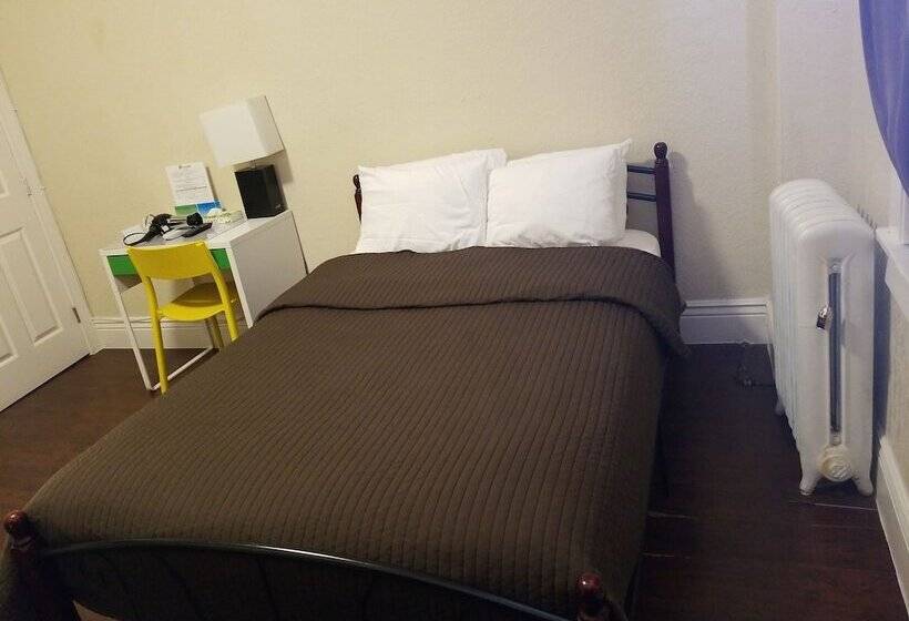 공동 객실, Orange Village Hostel