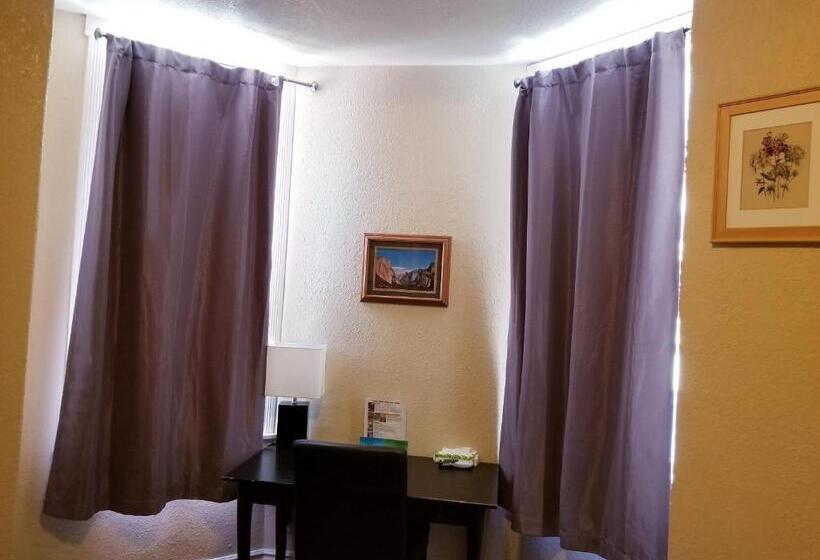 غرفة ديلوكس, Orange Village Hostel