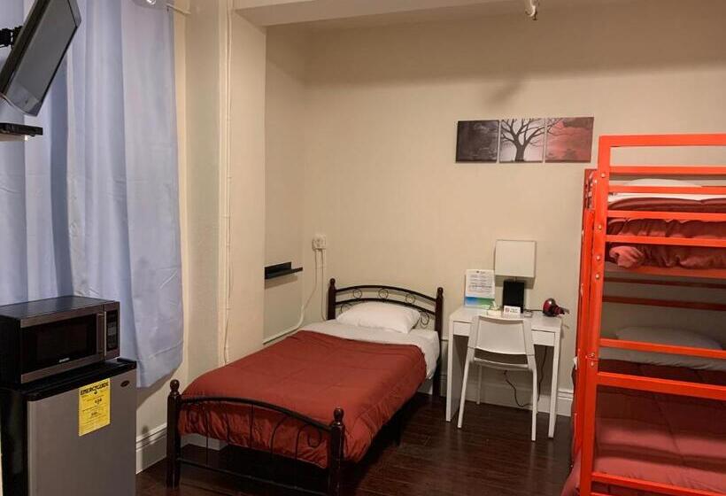 Quarto Triplo Standart, Orange Village Hostel