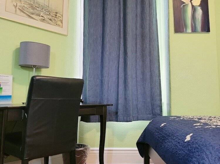 Quarto deluxe, Orange Village Hostel