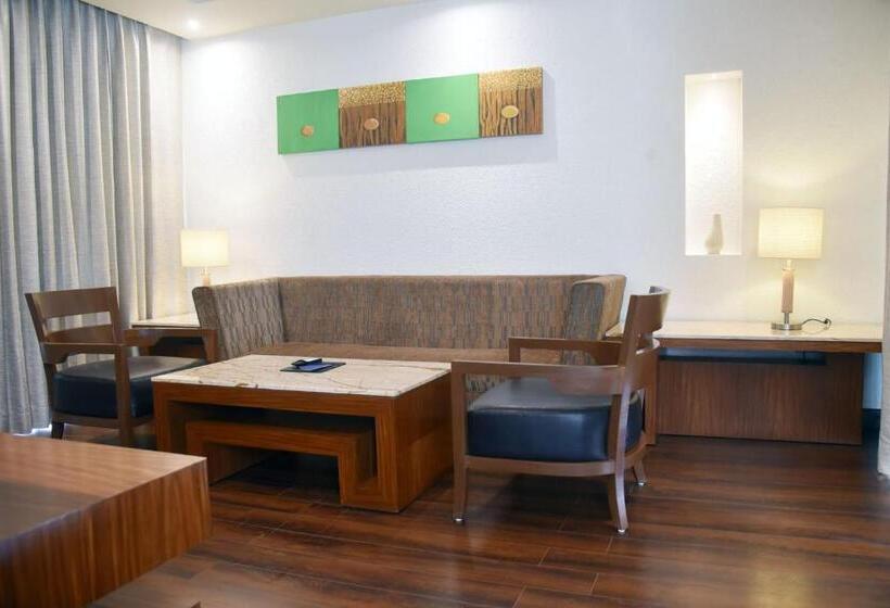 行政套房, Radisson Blu Resort & Spa Alibaug