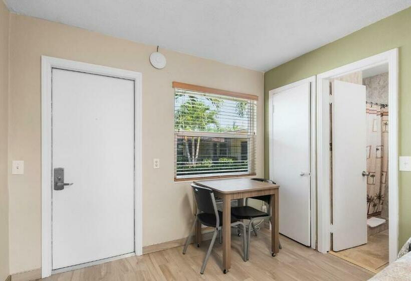 Стандартный Номер Кровать Кинг, Tamiami Motel