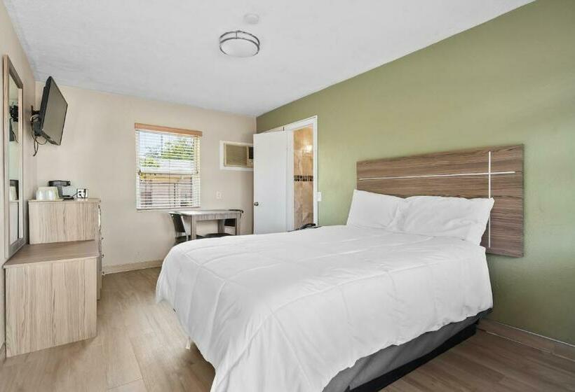 Номер Стандарт, Tamiami Motel