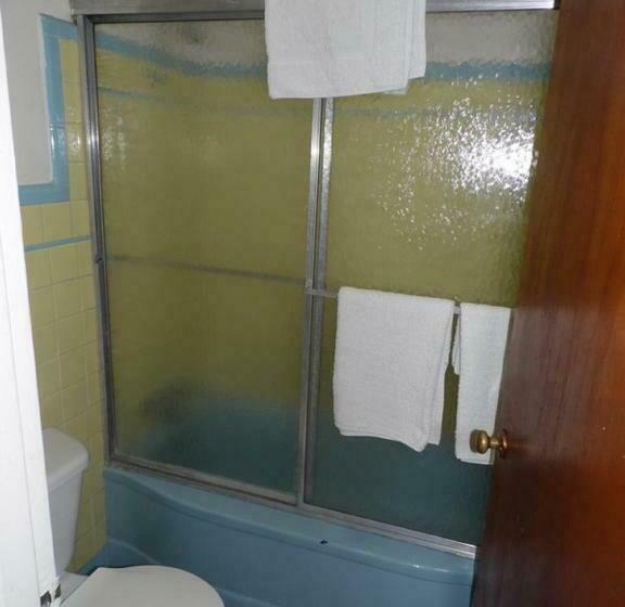 スタンダードルーム, Tazewell Motel