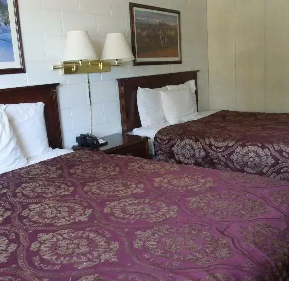 Sviitti, The Pines Motel